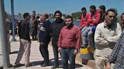 تظاهر صناع الأثاث أمام الغرفة التجارية بدمياط