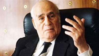 مصطفى أمين يكتب: سلم المجد الفني