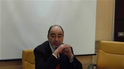 شعبة المستلزمات الطبية تجتمع مع مسئولي محافظة القاهرة