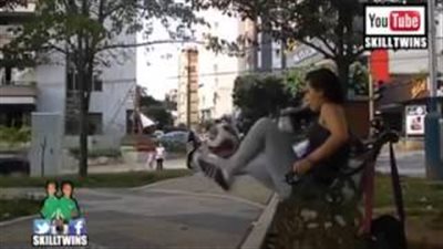 بالفيديو.. 21 مليون مشاهدة لفتيات يستعرضن مهارتهن في كرة القدم