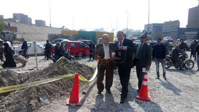 محافظ الجيزة يستدعى رئيس حي شمال لانتشار القمامة