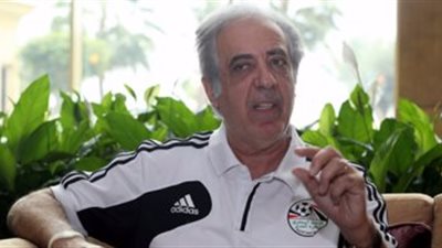 جهود مكثفة لسمير عدلي مع بعثة الأهلي في لبنان