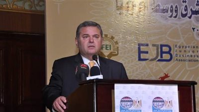 توفيق وسعفان يبحثان تعديلات قانون قطاع الأعمال العام مع رئيس اتحاد العمال