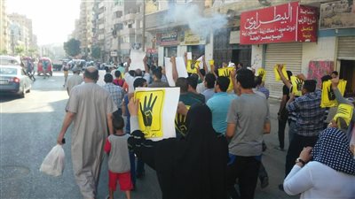 أهالي العجمي يفرقون مسيرة لعناصر الإرهابية بالإسكندرية