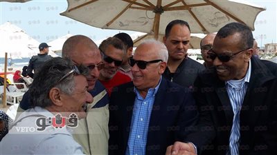 محافظ بورسعيد يكلف بتنظيم يوم ترفيهي للمسنين على الشواطئ