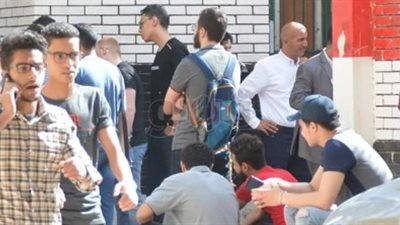 نقل طالب إلى مستشفى أرمنت لإصابته بوعكة صحية أثناء امتحان الفيزياء