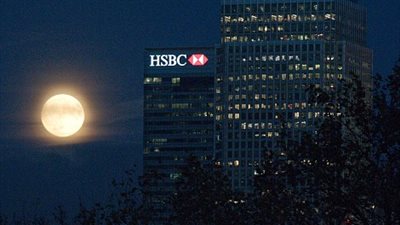 أفضل صور ظهور «القمر السوبر» في بريطانيا والولايات المتحدة