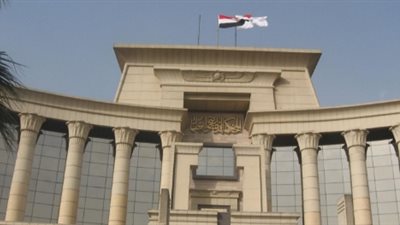 نائب رئيس المحكمة الدستورية يصدر موسوعة عن قانون الخدمة المدنية