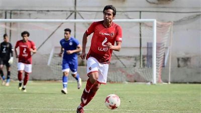 بعد أزمة الوقوف على الكرة في قمة الناشئين.. 10 معلومات عن محمد فخري مهاجم الأهلي