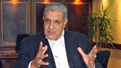 استرداد الأراضي: حصر ١٥٨ ألف فدان وضع يد بطريق أسيوط الغربي