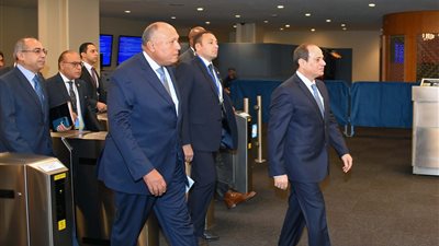 نشاط رئاسي مكثف اليوم في نيويورك.. السيسي يبحث التعاون مع زعماء فرنسا والبرتغال وجنوب أفريقيا.. يناقش مواجهة تحديات المنطقة مع ملك الأردن.. يلتقي أنطونيو جوتيريس.. ويلقي كلمة مصر في الأمم المتحدة