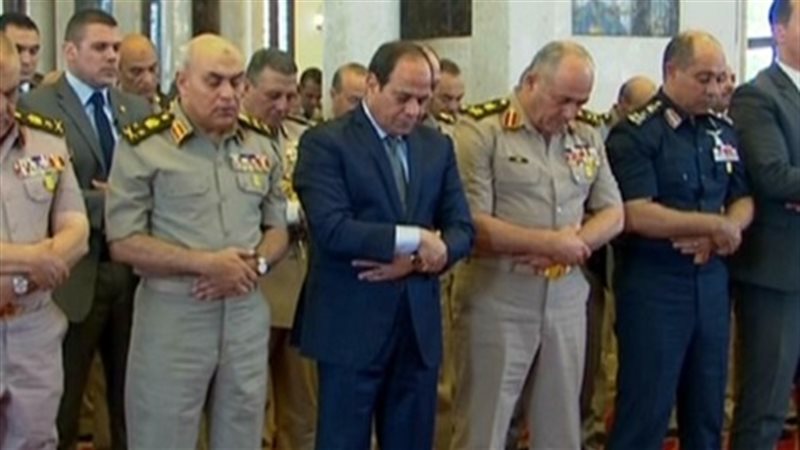 الرئيس السيسي أثناء