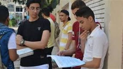 القبض على 7 طلاب سربوا امتحان مادتى الفيزياء والتاريخ