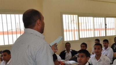 عبد العال يطالب الحكومة بحل أزمة موظفي الصناديق والمعلمين المؤقتين