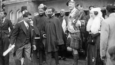 «شاه جيهان».. أقدم شاهد على الإسلام في بريطانيا عمره 129 عاما (صور)