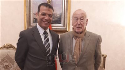 رئيس فرنسا الأسبق يزور الأقصر وأسوان