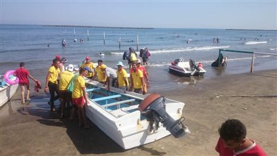 اصطدام مركبين في دمياط.. وإنقاذ 12 مصطافا من الغرق