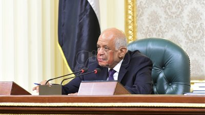 رئيس مجلس النواب يغادر مطار القاهرة الدولي متوجها إلى جنيف