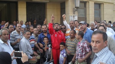 نقابة النسيج تعلن فض إضراب عمال غزل المحلة وبدء تشغيل المصانع