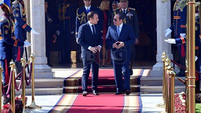 مكاسب مصر من زيارة رئيس فرنسا التاريخية
