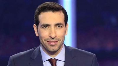 الإبراشي يكشف كواليس عرقلة عودة محمد أبو تريكة إلى مصر (فيديو)