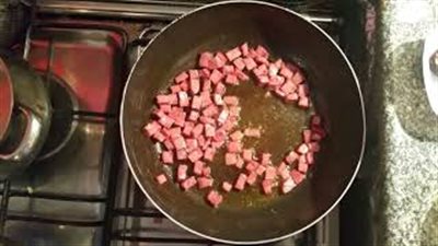 بالفيديو.. طريقة عمل المكرونة الإسباجيتي كاربونارا الإيطالية