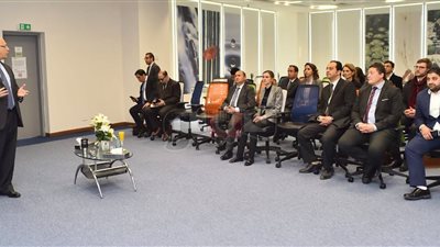 وزير الصناعة ونظيرته الفرنسية يتفقدان «فاليو مصر» بالقرية الذكية (صور)