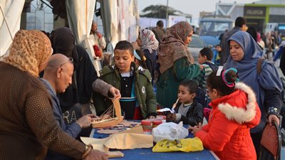 «مراكبي» معرض الكتاب.. ترك الصحافة من أجل المراكب الفرعونية