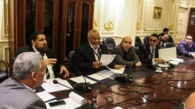 «قوى عاملة البرلمان» ترفض التمويل الأجنبي للنقابات