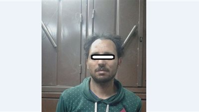 ضبط عاطل هارب من أحكام قضائية بحوزته مواد مخدرة بدار السلام