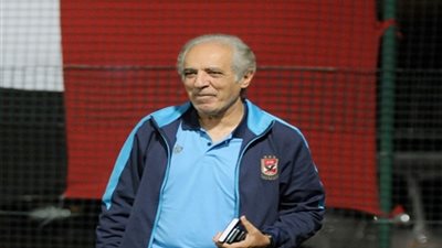 السفير المصري في لبنان يدعو بعثة الأهلي للعشاء