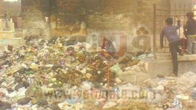 بالصور..حريق فى مقابر المماليك الأثرية..ورئيس الحى يتقاعس