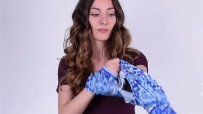 بالفيديو.. 220 مليون مشاهدة لأفكار جديدة في استخدام الملابس