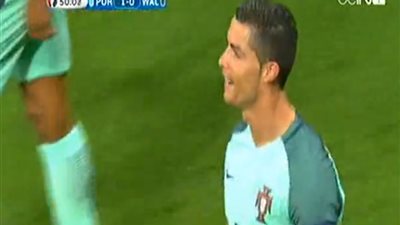 بالفيديو..«رونالدو» يتقدم بالهدف الأول للبرتغال في ويلز