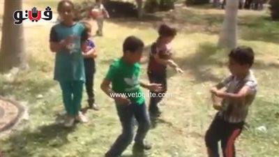 بالفيديو.. أطفال يرقصون على أنغام «اديني رمضان» بحديقة شيراتون