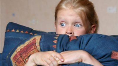 تعلمى التعامل مع مخاوف الطفل وكوابيسه