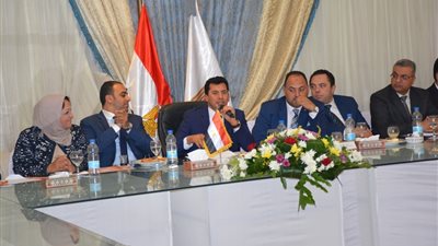 وزير الرياضة يعقد حوارا مفتوحا مع شباب مجلس النواب (صور)