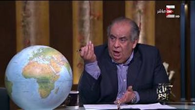 يوسف زيدان يكشف حقيقة «تفاحة نيوتن» (فيديو)