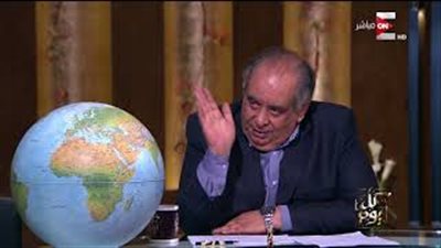 يوسف زيدان: «رجال الدين بلوة عبر التاريخ» (فيديو)