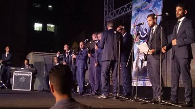 فرقة الجزائر تشعل مسرح سماع بأغنية «زدني بفرط الحب» (فيديو)