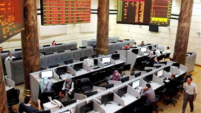 تراجع ملحوظ لمؤشرات البورصة في مستهل التعاملات