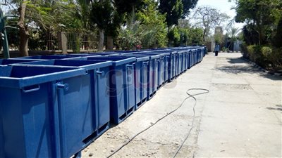 تسليم 75 صندوق قمامة لمدن قليوب والخصوص وحي غرب شبرا الخيمة