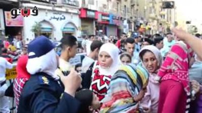 8 مشاهد تلخص أول أيام عيد الفطر المبارك.. توافد المصلين على المساجد واختفاء تظاهرات الإخوان الأبرز.. الأطفال يتشبهون بـ«ناصر الدسوقي»..التحرش أمام دور السينما.. وغرق بعض المحتفلين في النيل