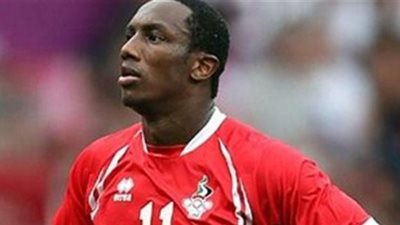 أهلي دبي يكثف مفاوضاته مع أحمد خليل لتجديد تعاقده