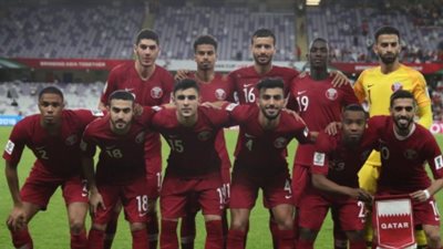 قطر تباغت الإمارات بثنائية نظيفة في الشوط الأول بنصف نهائي أمم آسيا