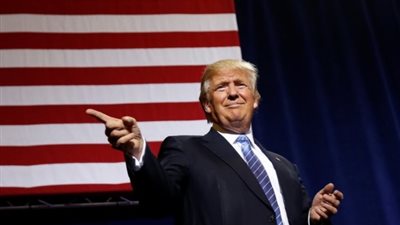 ظريف عن ترامب: أثبت من جديد جهله بإيران والمنطقة