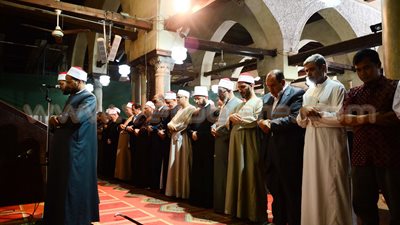 بالصور.. تشييع جنازة شيخ عموم المقارئ المصرية من الجامع الأزهر