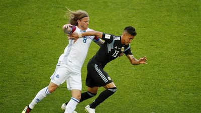 «أجويرو» يتقدم بالهدف الأول للأرجنتين في أيسلندا (فيديو)