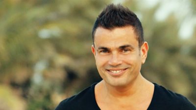 عمرو دياب يحتفل بنجاح «أحلى وأحلى» ببورتو مارينا في أغسطس