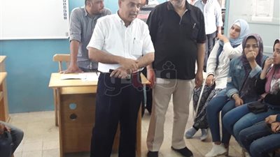 انطلاق برنامج تدريب الطلاب على منظومة التابلت بالوادي الجديد (صور)